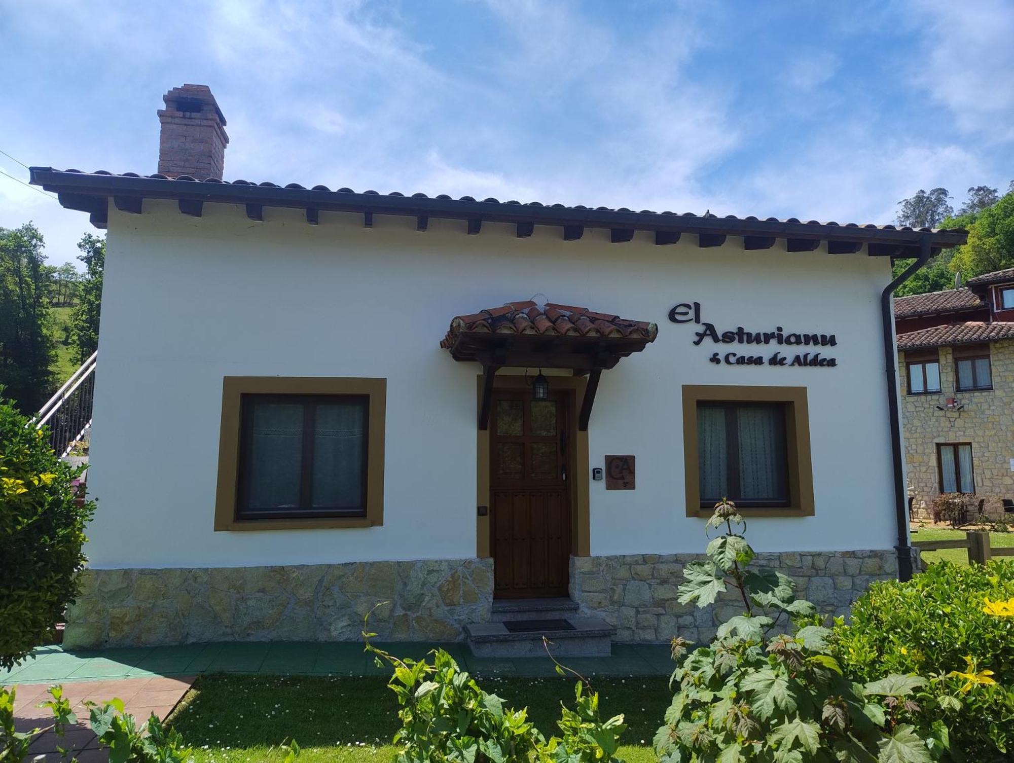 El Asturianu Villa Onís Eksteriør bilde
